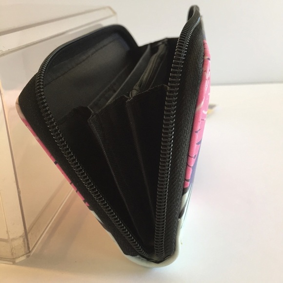 🏖NWT Flamingo Zipper Wallet🏖 - Picture 8 of 8